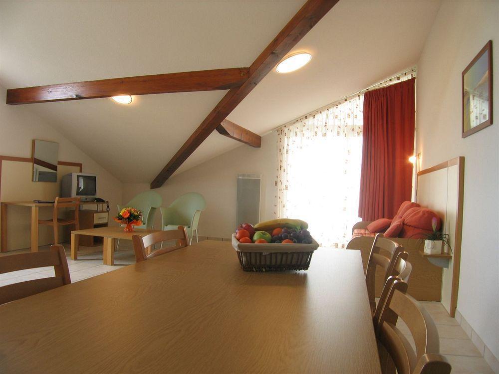 Comfort Aparthotel Divonne La Versoix מראה חיצוני תמונה
