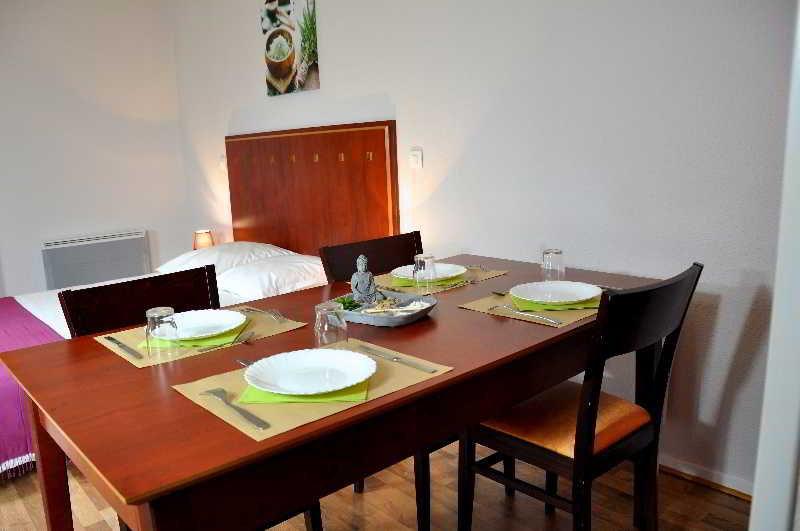 Comfort Aparthotel Divonne La Versoix מראה חיצוני תמונה