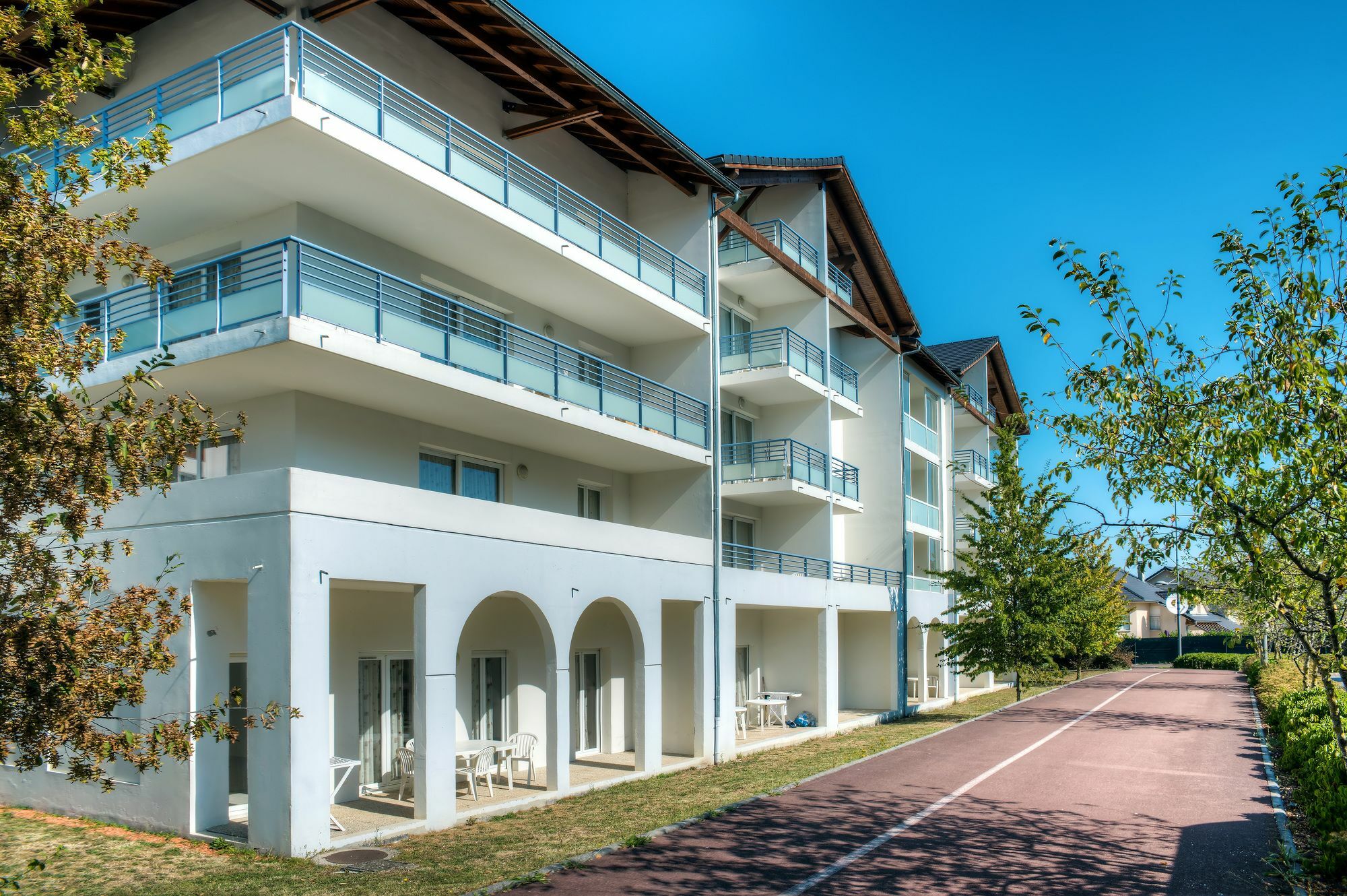 Comfort Aparthotel Divonne La Versoix מראה חיצוני תמונה