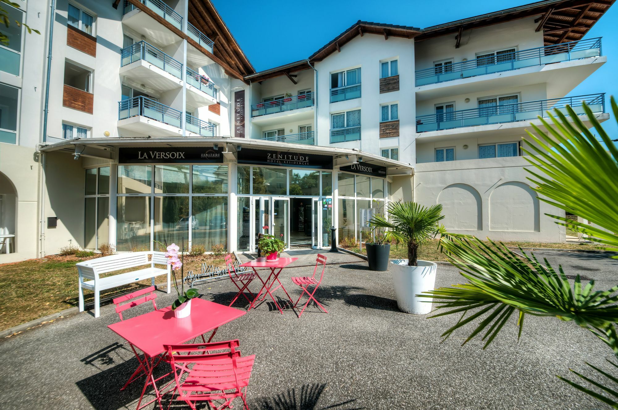 Comfort Aparthotel Divonne La Versoix מראה חיצוני תמונה